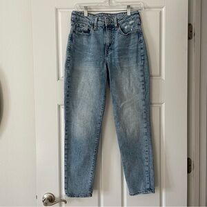 Old Navy High Rise OG Straight Light Wash Denim Jeans, Size 4